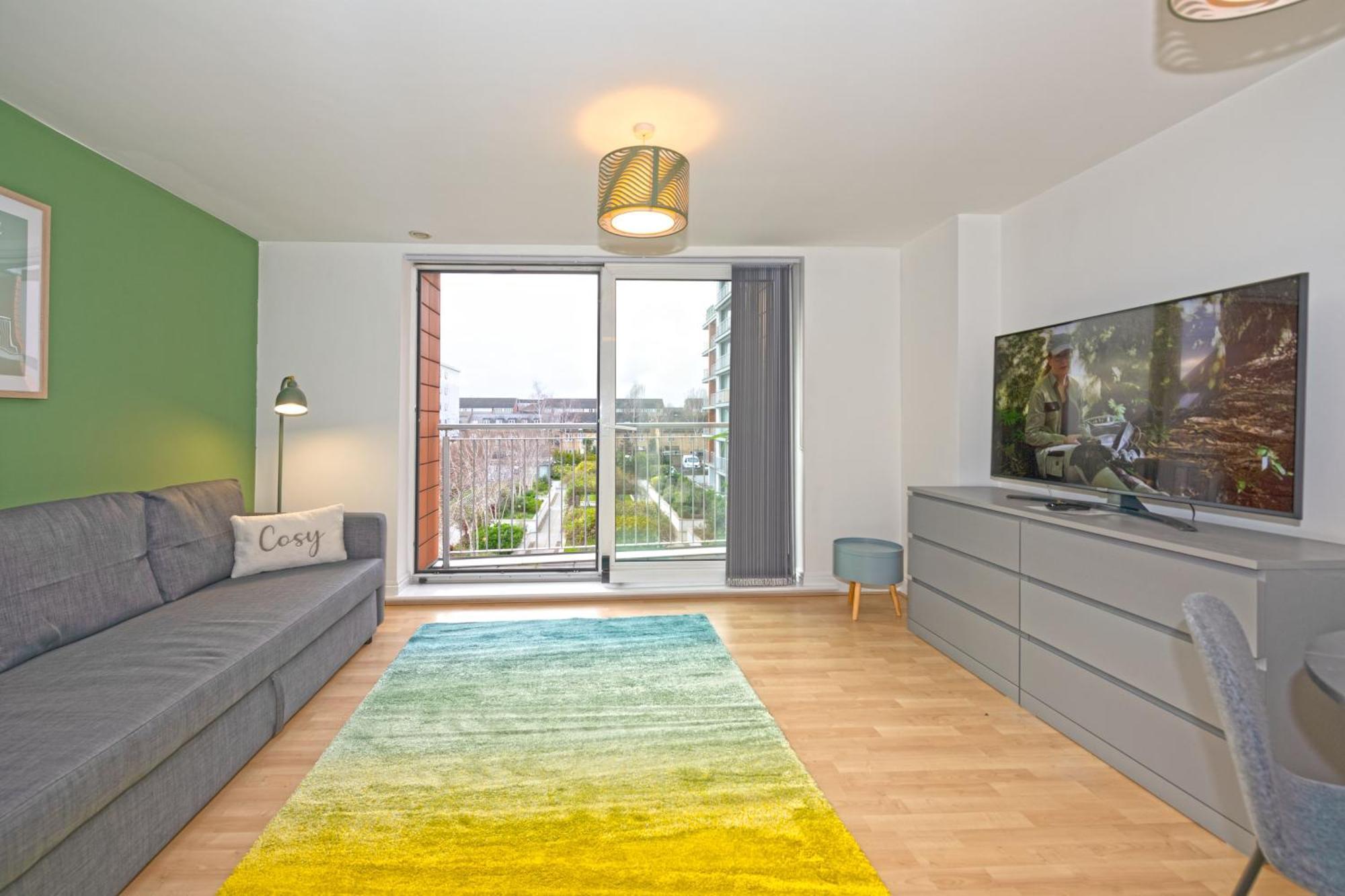 Apartment Grand Kew Gardens